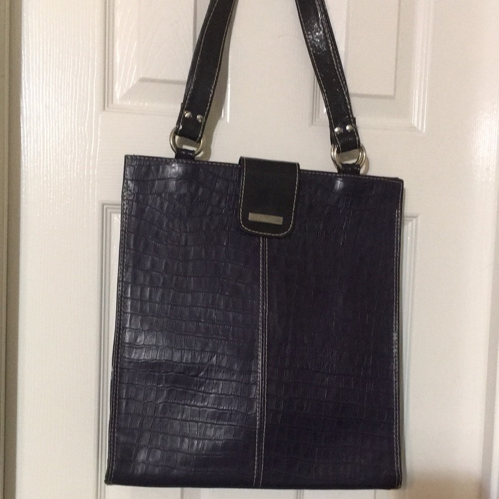 Ladies purple snake skin shoulder bag or tote